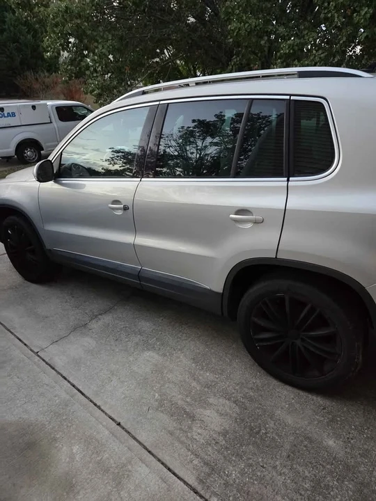 2012 Volkswagen Tiguan - Image 3 of 7