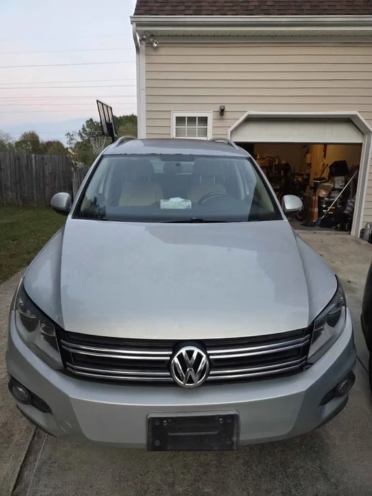 2012 Volkswagen Tiguan - Image 4 of 7