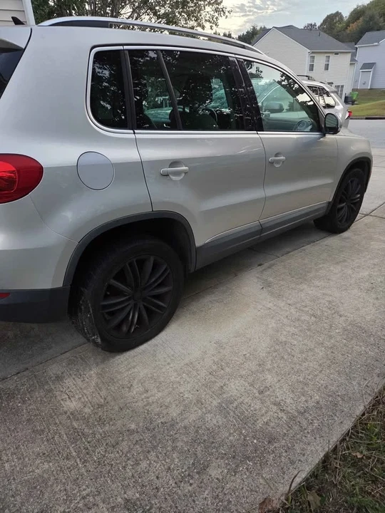 2012 Volkswagen Tiguan - Image 5 of 7