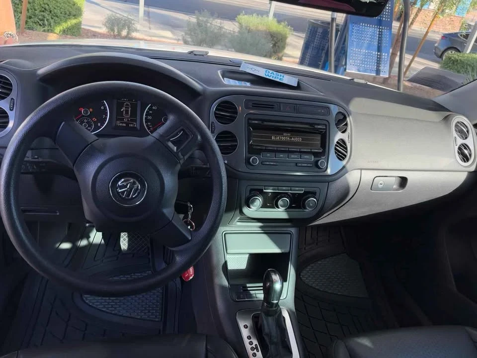 2012 Volkswagen Tiguan - Image 15 of 16