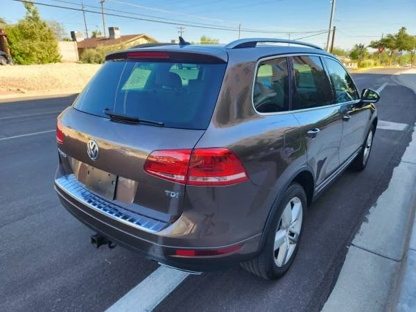 2012 Volkswagen Touareg - Image 9 of 19