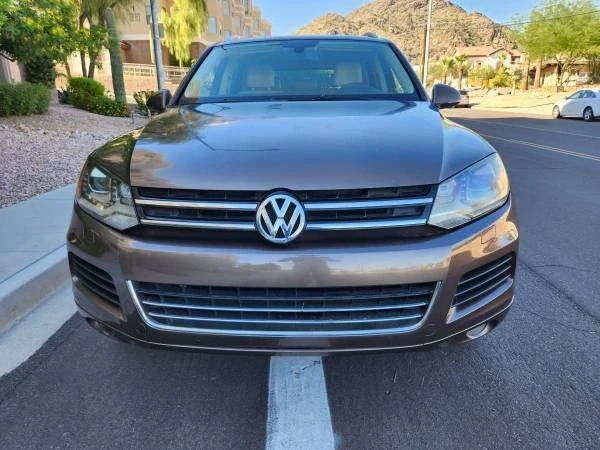 2012 Volkswagen Touareg - Image 2 of 19