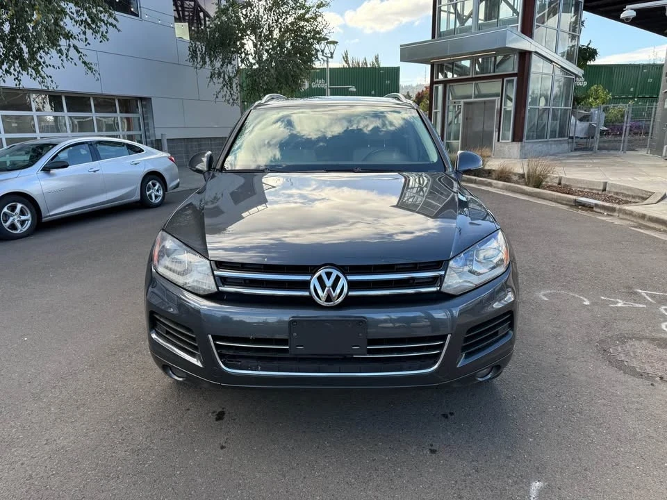 2012 Volkswagen Touareg - Image 9 of 15