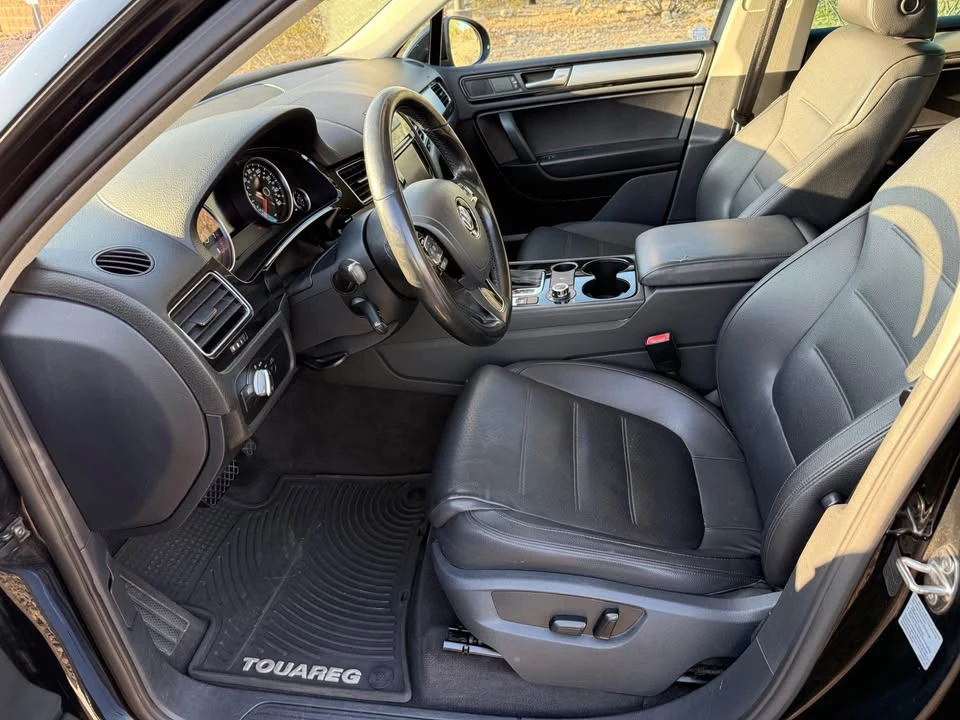 2012 Volkswagen Touareg - Image 11 of 20