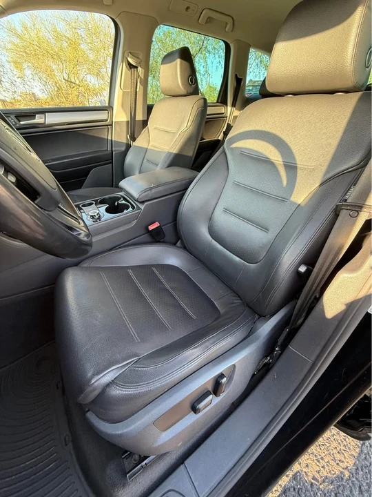 2012 Volkswagen Touareg - Image 13 of 20
