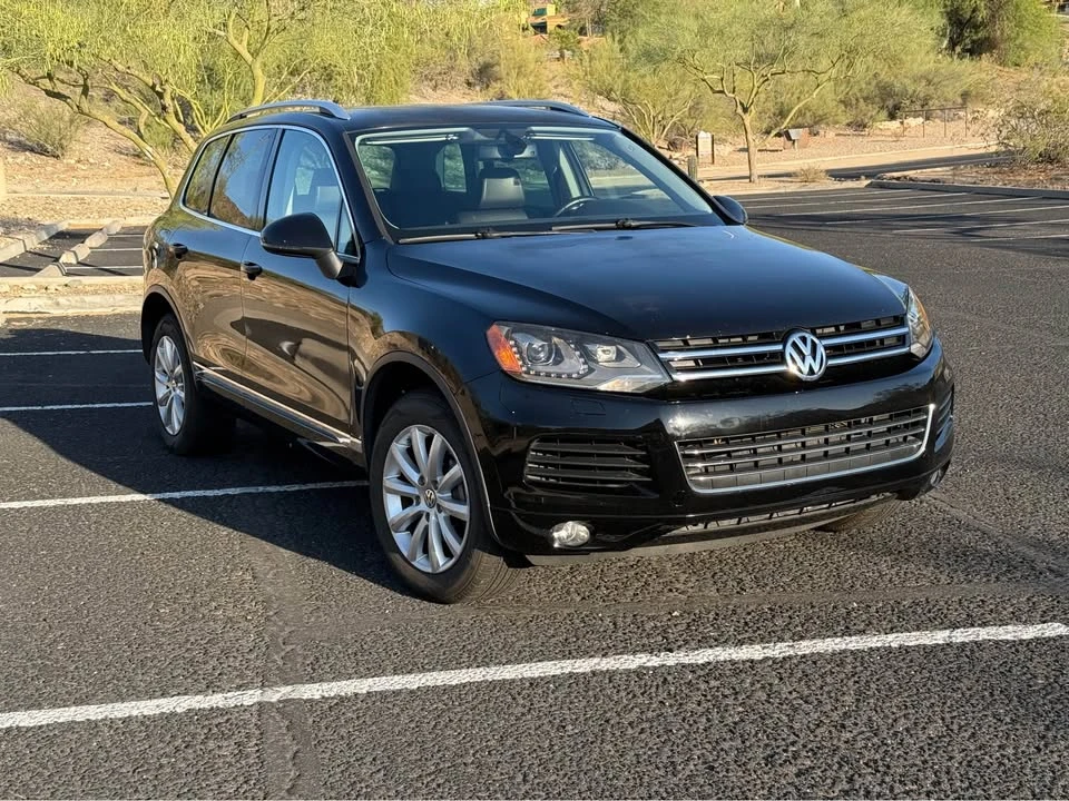 2012 Volkswagen Touareg - Image 2 of 20