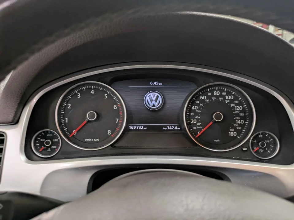 2012 Volkswagen Touareg - Image 8 of 19
