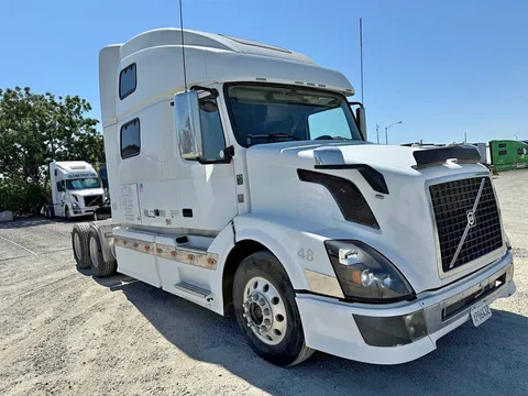 2012 Volvo 780
