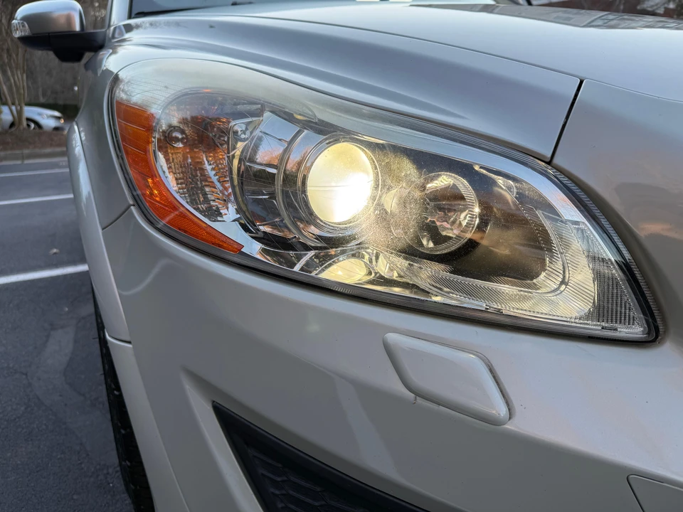 2012 Volvo C30 - Image 14 of 31