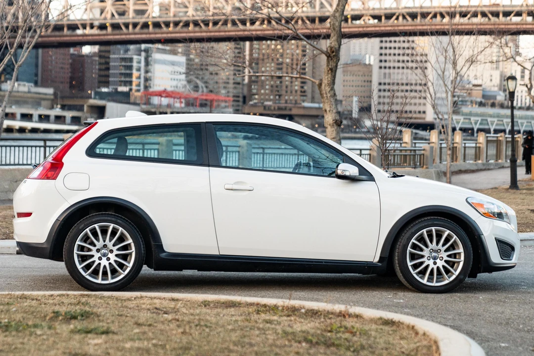 2012 Volvo C30 - Image 3 of 31