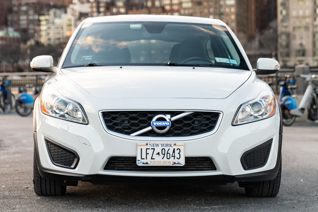 2012 Volvo C30 - Image 2 of 31