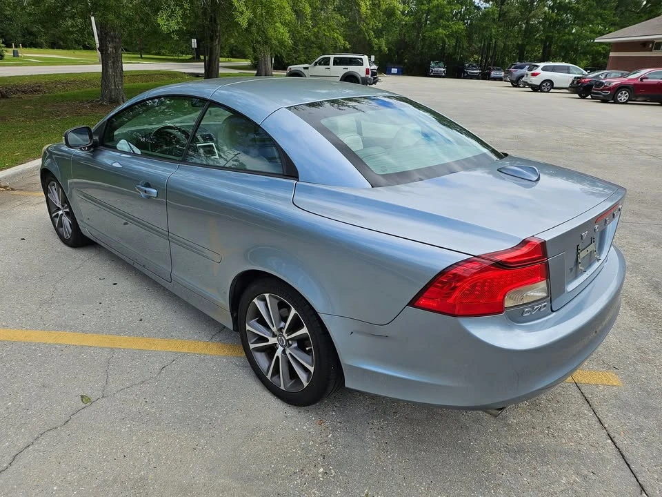 2012 Volvo C70 2nd Gen - Image 2 of 3