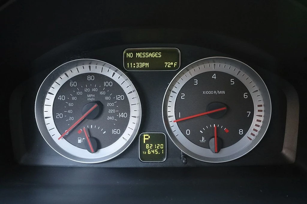 2012 Volvo C70 2nd Gen - Image 12 of 21
