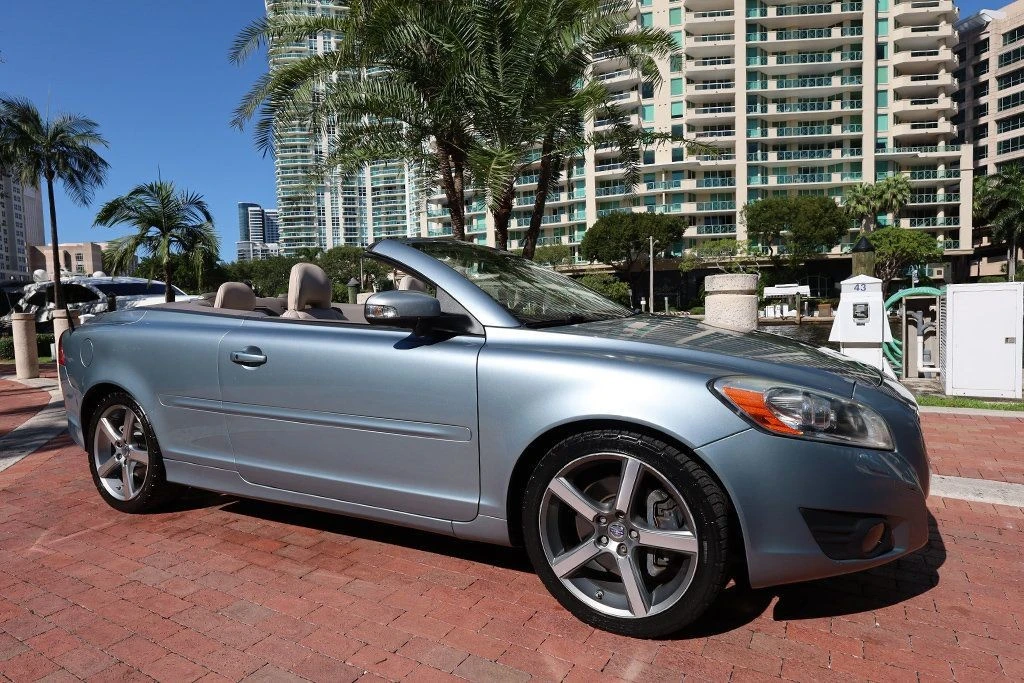 2012 Volvo C70 2nd Gen - Image 13 of 21