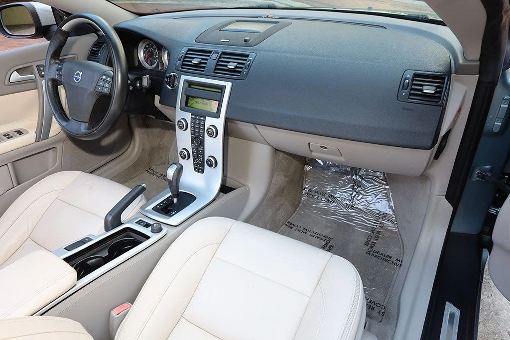 2012 Volvo C70 2nd Gen - Image 9 of 21