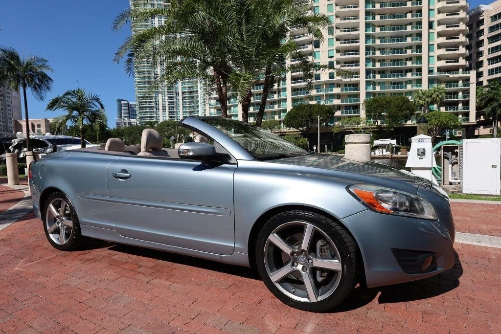 2012 Volvo C70 2nd Gen - Image 13 of 21