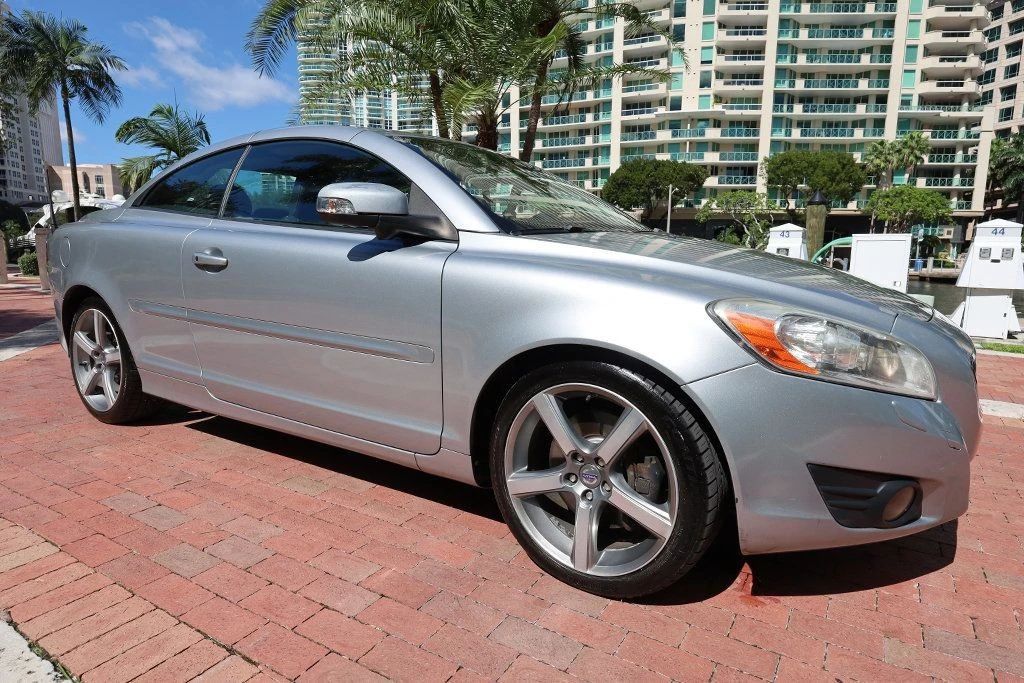 2012 Volvo C70 2nd Gen - Image 17 of 21