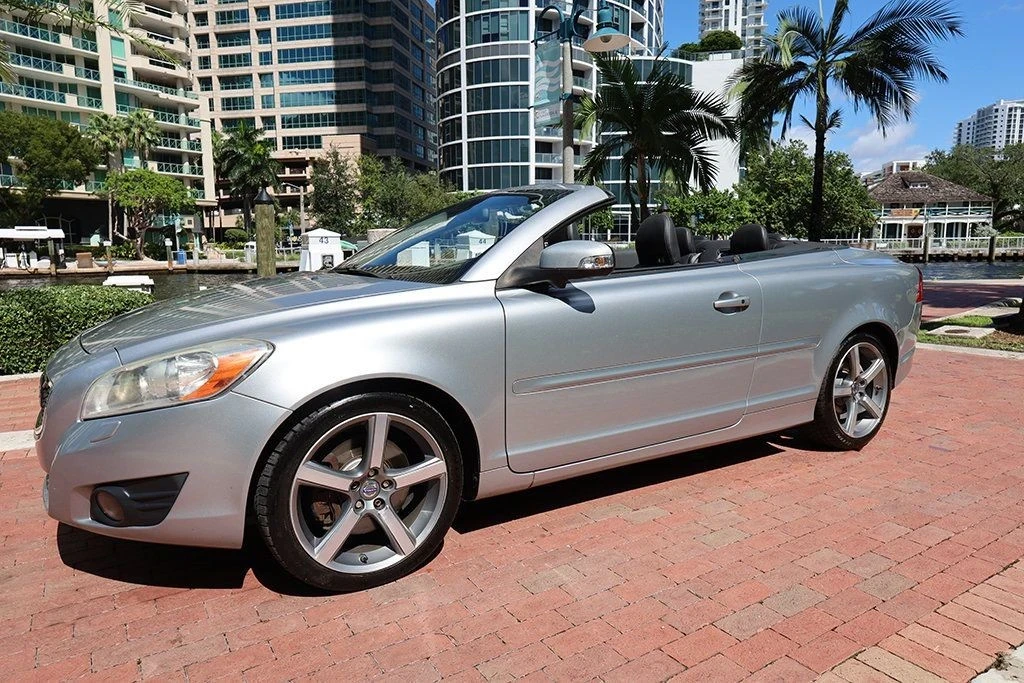 2012 Volvo C70 2nd Gen - Image 16 of 21