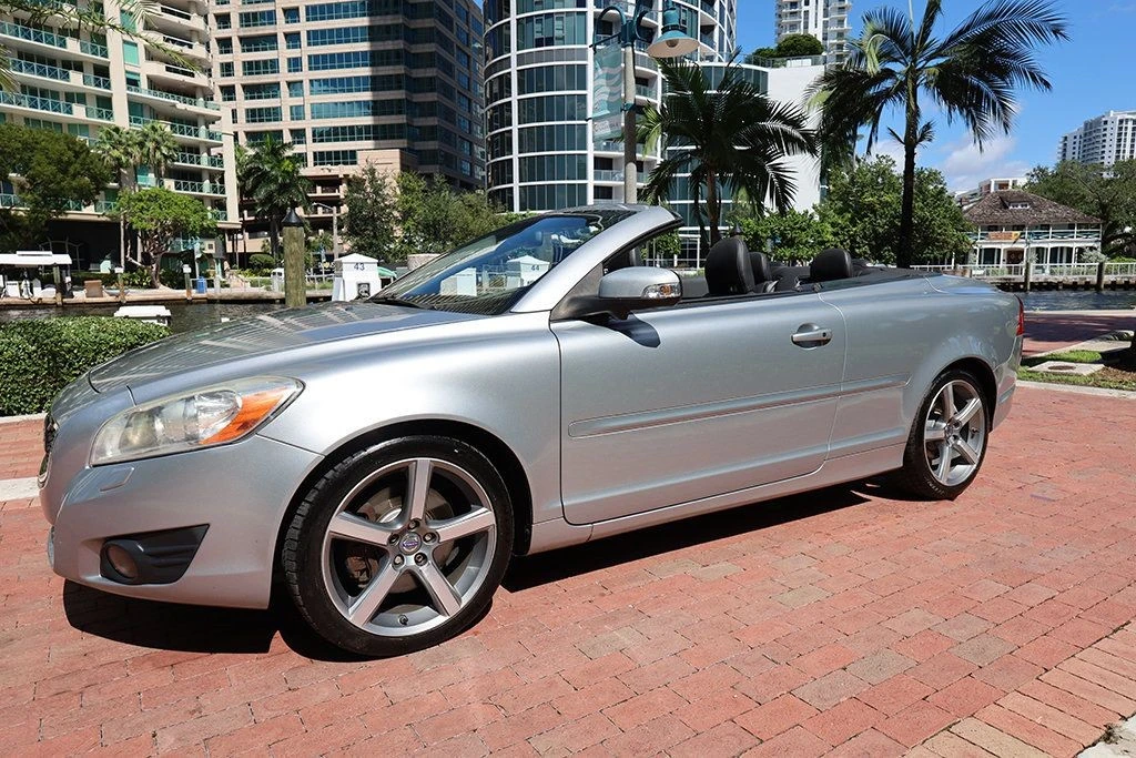 2012 Volvo C70 2nd Gen - Image 16 of 21