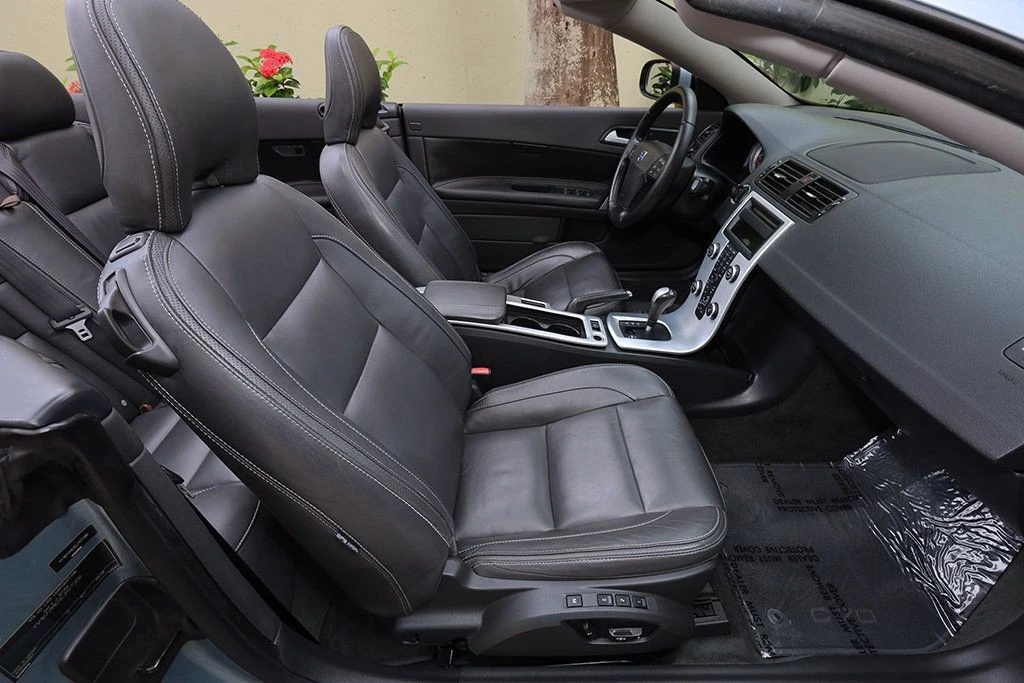 2012 Volvo C70 2nd Gen - Image 7 of 12