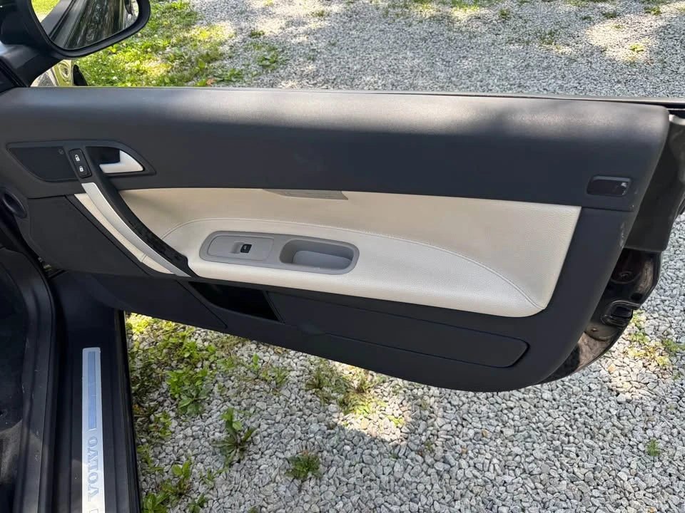 2012 Volvo C70 2nd Gen - Image 11 of 20