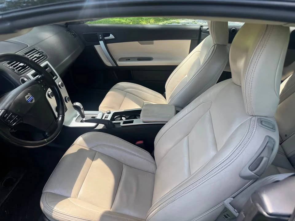 2012 Volvo C70 2nd Gen - Image 7 of 20