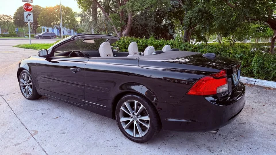 2012 Volvo C70 2nd Gen - Image 5 of 17