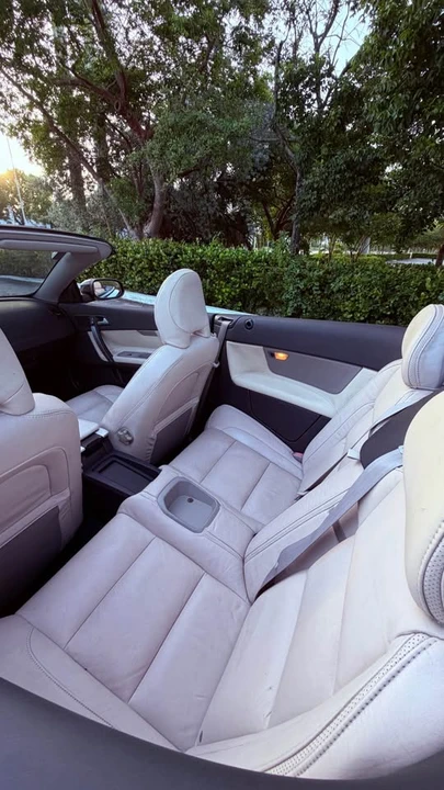 2012 Volvo C70 2nd Gen - Image 11 of 17