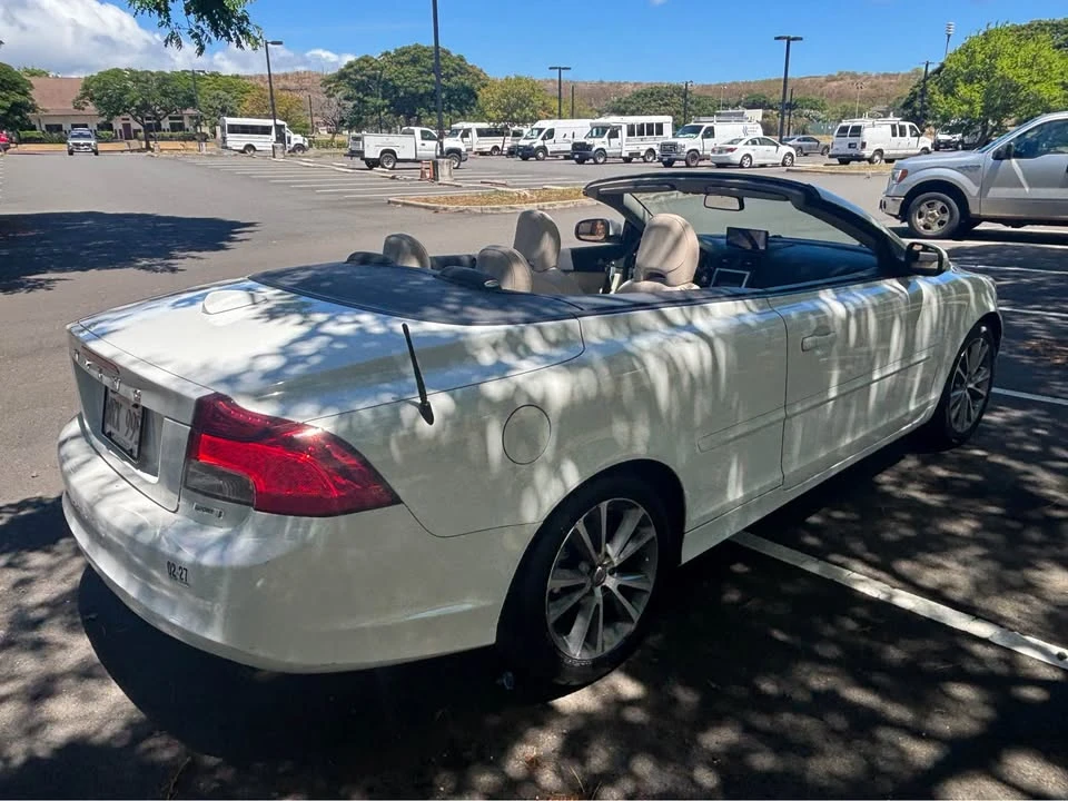 2012 Volvo C70 2nd Gen - Image 3 of 11