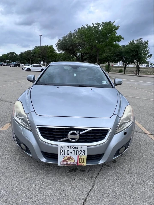 2012 Volvo C70 2nd Gen - Image 2 of 14