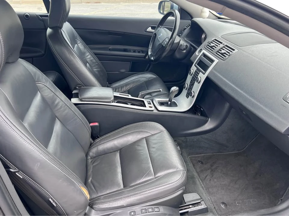 2012 Volvo C70 2nd Gen - Image 7 of 14
