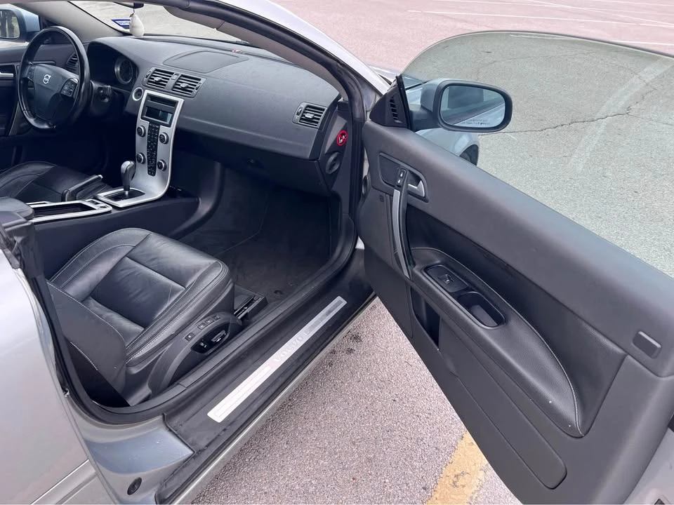 2012 Volvo C70 2nd Gen - Image 5 of 14