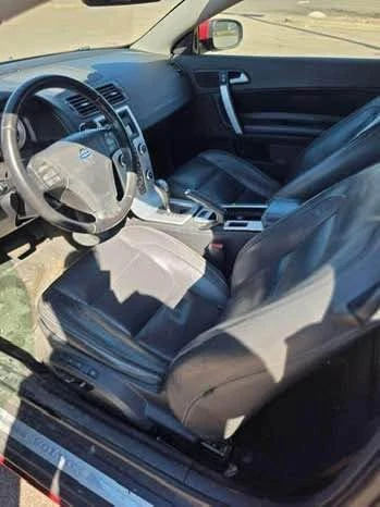 2012 Volvo C70 2nd Gen - Image 8 of 9