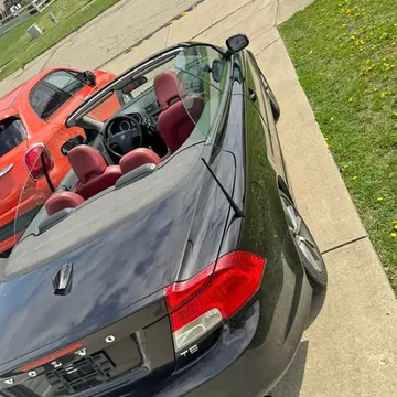2012 Volvo C70 T5 Convertible 2D