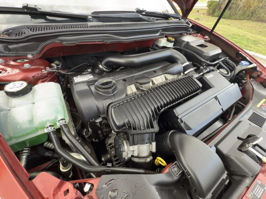2012 Volvo C70 2nd Gen - Image 25 of 28