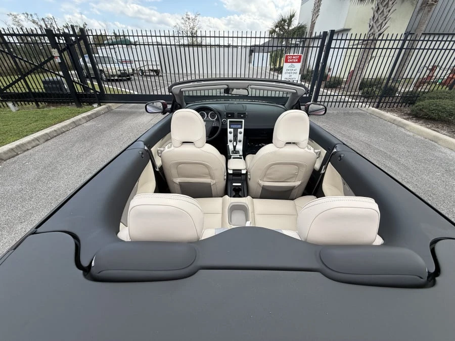 2012 Volvo C70 2nd Gen - Image 17 of 28