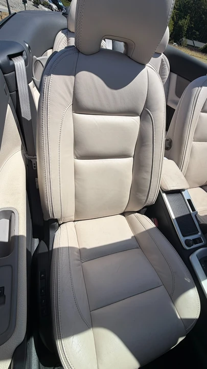2012 Volvo C70 2nd Gen - Image 10 of 21