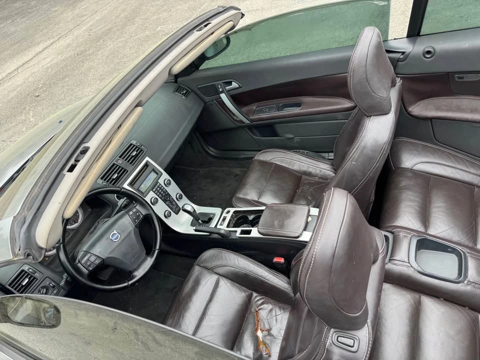 2012 Volvo C70 2nd Gen - Image 11 of 19
