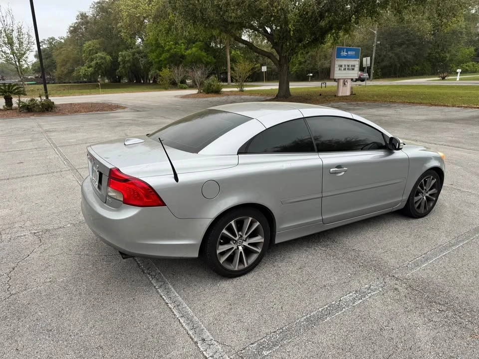 2012 Volvo C70 2nd Gen - Image 4 of 19