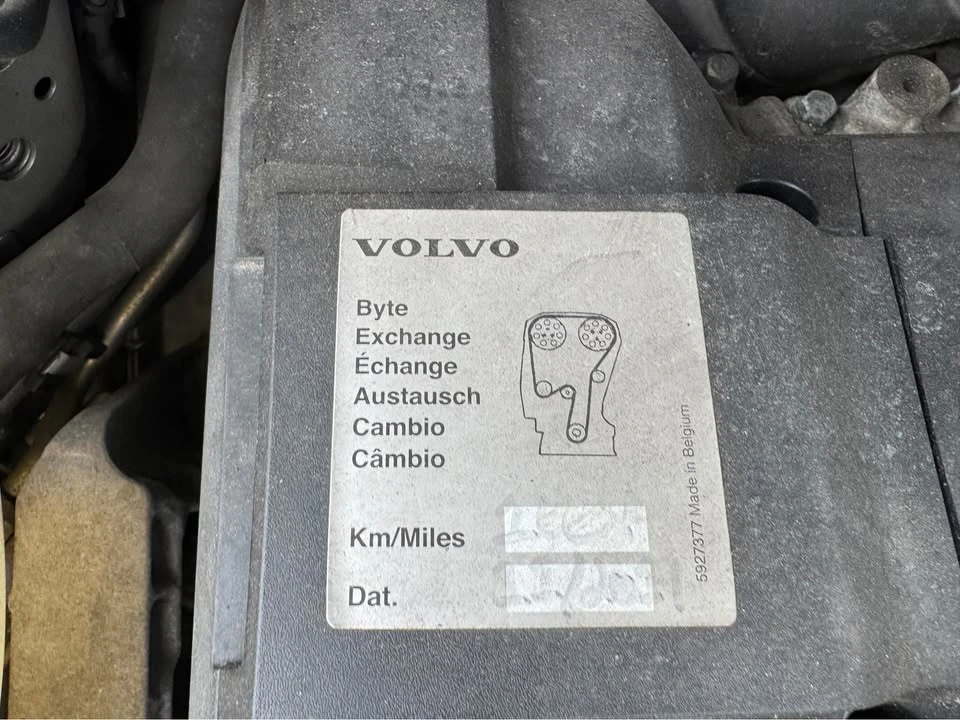 2012 Volvo C70 2nd Gen - Image 16 of 19