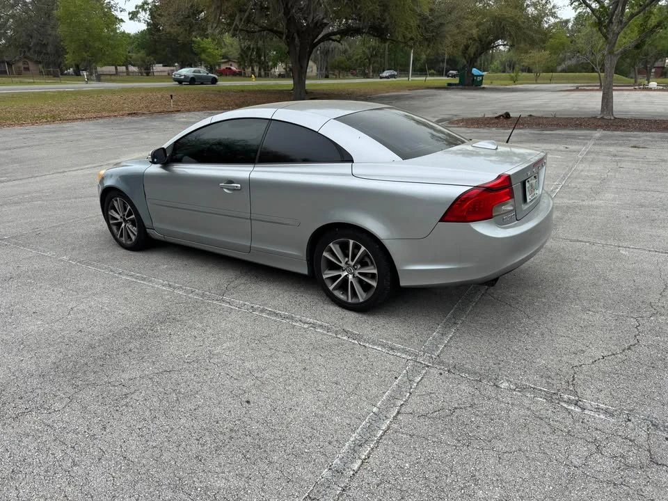 2012 Volvo C70 2nd Gen - Image 3 of 19