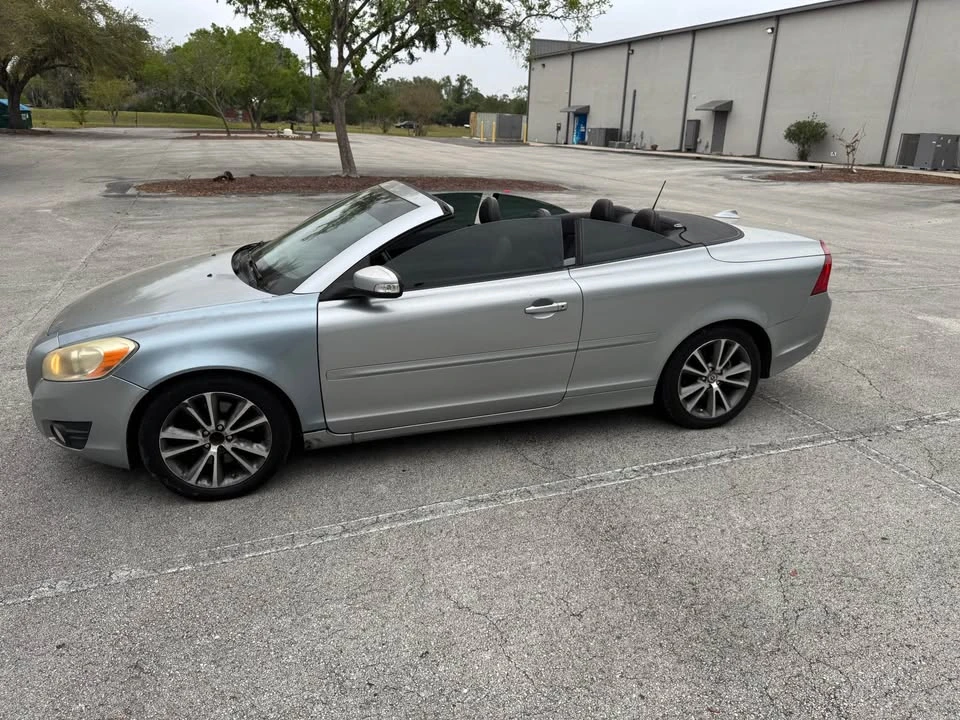2012 Volvo C70 2nd Gen - Image 9 of 19