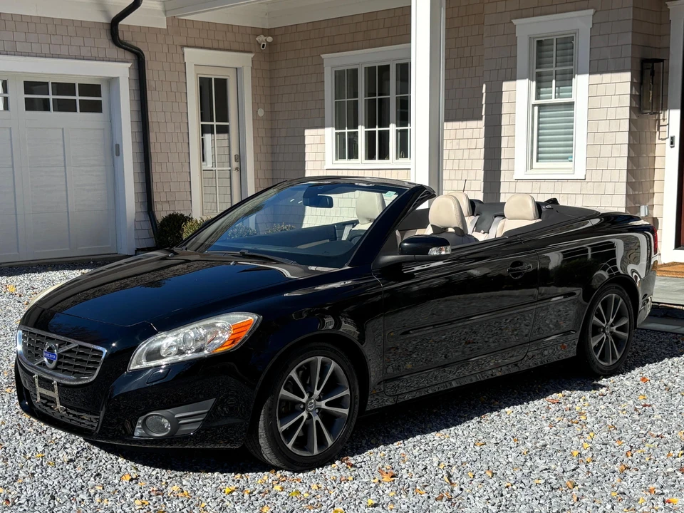 2012 Volvo C70 2nd Gen - Image 10 of 22