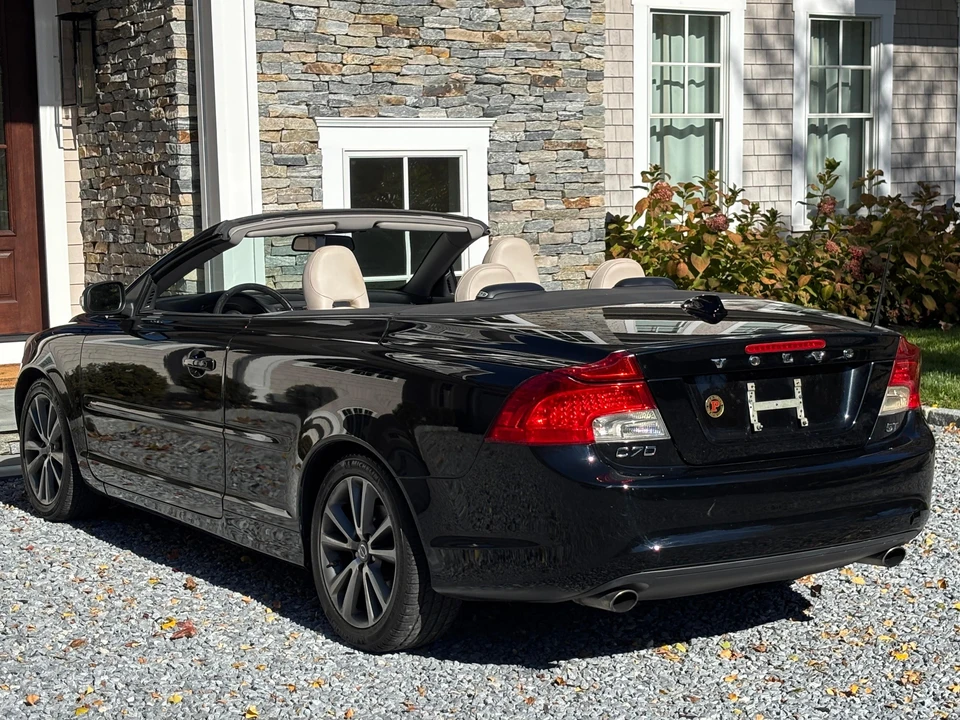 2012 Volvo C70 2nd Gen - Image 13 of 22