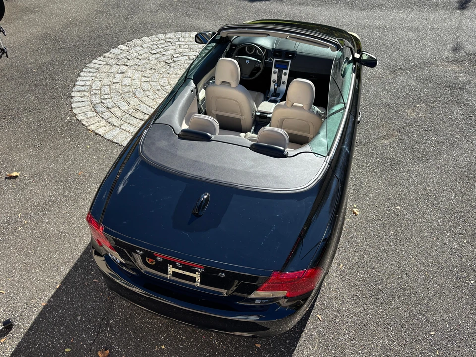 2012 Volvo C70 2nd Gen - Image 18 of 22