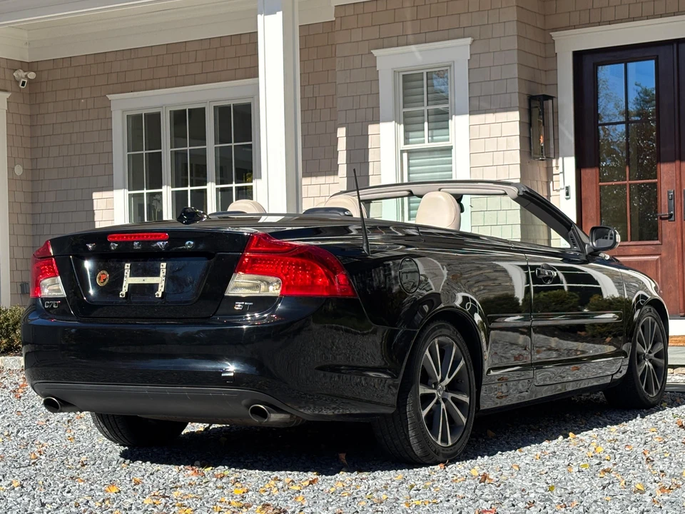 2012 Volvo C70 2nd Gen - Image 19 of 22
