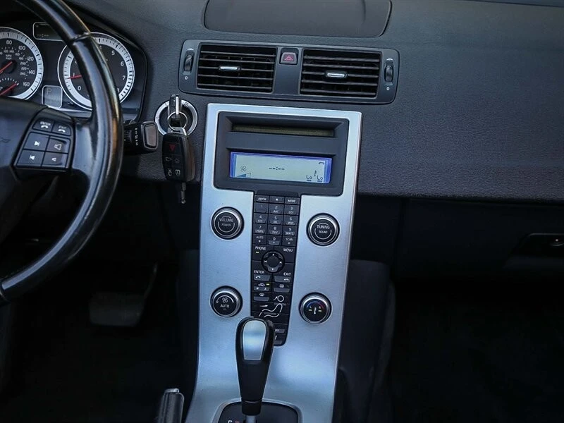 2012 Volvo C70 2nd Gen - Image 18 of 21