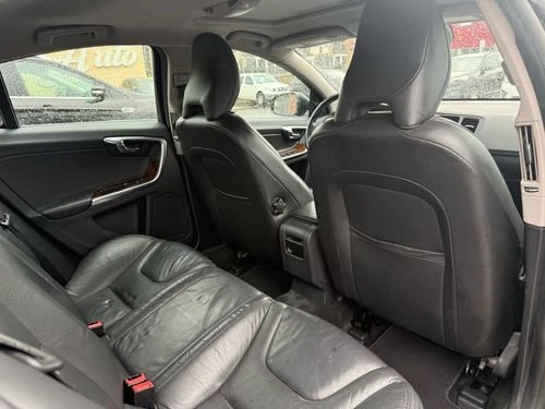 2012 Volvo S60 2nd Gen - Image 13 of 19