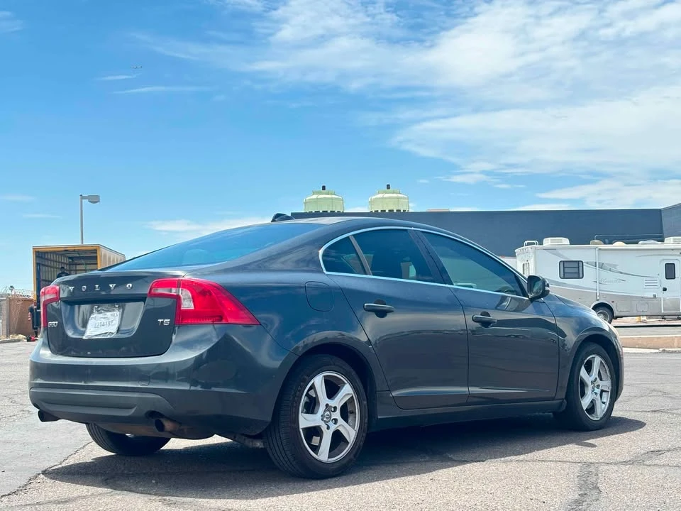 2012 Volvo S60 2nd Gen - Image 5 of 8
