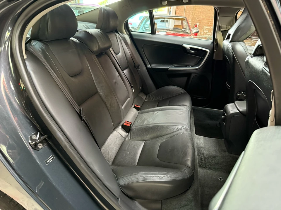 2012 Volvo S60 2nd Gen - Image 28 of 31